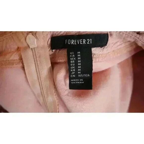 Forever 21 Short Sleeve Textured Crop Top, Size M - Picture 4 of 12